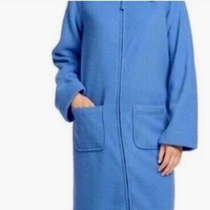 LL Bean Woman’s Winter Fleece Robe Zipper w/ Front Pockets Blue Medium